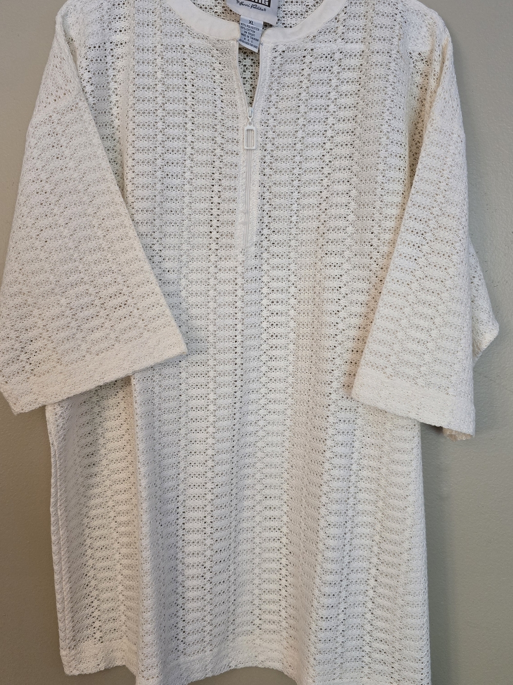 Henri Valdise Vintage Open-Knit Zip-Front Top in White